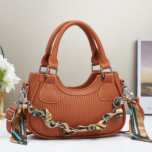 Bolso Bandolera de Lujo Hecho a Mano para Mujer, Bolso de Hombro de Alta Gama con Forro de Poliéster, Disponible en Fábrica - Product Image 4