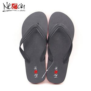 รองเท้าแตะพับได้สำหรับชายหญิง ลายพิมพ์ สำหรับงานแต่งงานริมชายหาด พร้อมถุงใส่  พื้นรองเท้าสำหรับเด็ก  รับเปลี่ยนริบบิ้น โลโก้ OEM แบรนด์ส่วนตัว - Product Image 2