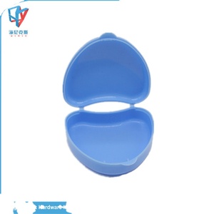 Caja de soportes de retención de alineador de <span class=keywords><strong>protector</strong></span> <span class=keywords><strong>bucal</strong></span> de plástico dental portátil compacto - Product Image 2