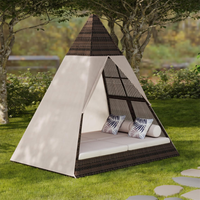 Luxuriöses PE-Rattan-Teepee-Sonnenbett, dreieckiges Schattenzelt, Lounge-Bett, Outdoor-Korb-Tagesbett