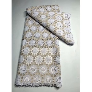 Nouveau produit, tissu en dentelle de cordon en tissu, avec des motifs Aso Oke perlés, pour les femmes nigérianes, vêtements de fête - Product Image 4