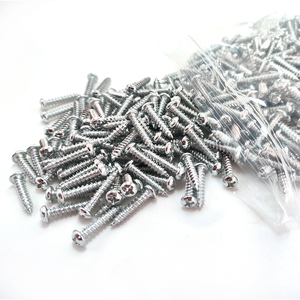 Tapas para tornillos de matrícula blancas del Reino Unido con tornillos de acero inoxidable para placas delanteras - Product Image 5