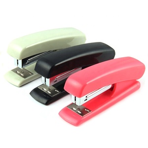 <span class=keywords><strong>Agrafeuse</strong></span> de <span class=keywords><strong>bureau</strong></span> en plastique durable de qualité supérieure pour usage professionnel - Product Image 2