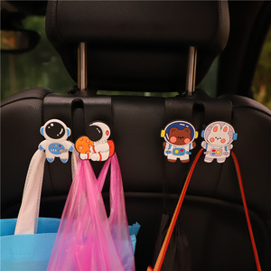 ตะขอแขวนพนักพิงศีรษะรถยนต์ลายการ์ตูน PVC แบบสองด้าน สำหรับตกแต่งภายใน - Product Image 1