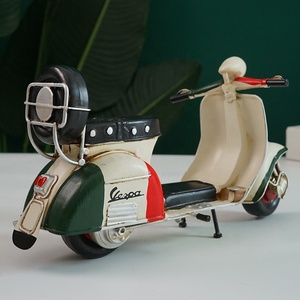 Đồ Trang Trí Bằng Sắt Rèn Xe Tay Ga Thủ Công Bằng Kim Loại Đồ Trang Trí Nhà Cổ Handmade Kim Loại Xe Máy Mô Hình Tỷ Lệ 1:12 - Product Image 5