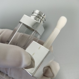 Tuýp dầu dưỡng môi CY045 10ml hình vuông, đầu cọ lớn màu bạc, tuýp son bóng tùy chỉnh logo, tuýp son bóng rỗng có cọ lớn - Product Image 2