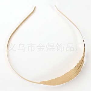 Diadema de Hojas Metálicas Color Dorado, Tocado para Fiesta, Verano 2023, Alta Calidad, Origen Jinhua HB002 - Product Image 1
