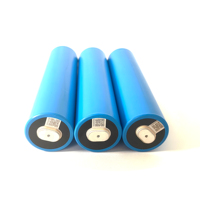Batterie cylindrique LiFePO4 EV 3.2V 15Ah 20Ah 33135 40135 2500 cycles Grade A pour système d'alimentation de tricycle et lampadaire solaire