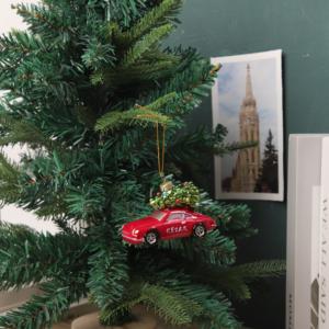 Ornement de Noël Voiture Rouge Rétro, Mini Voiture avec Petit Pendentif Arbre de Noël, Décoration de Maison pour les Fêtes et Cadeau d'Entreprise - Product Image 2