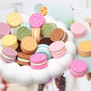 2025 fabricantes al por mayor personalizados de gran Color Oreo sándwich galletas resina galletas DIY crema pegamento Accesorios - Product Image 3