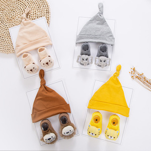Ensemble de chapeaux, mitaines et chaussettes pour bébé, en coton, pour prématurés, bonnets, gants et chaussettes en coton pour nourrissons, mitaines pour prématurés, chaussettes en tissu éponge chaudes pour prématurés - Product Image 1