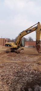 รถขุดตีนตะขาบไฮดรอลิก CAT 320D2 312D 315D มือสองพร้อมเครื่องยนต์ใหม่ 95% น้ําหนักใช้งาน 20 ตันสําหรับขาย - Product Image 5