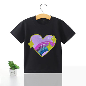 T-shirt d'été personnalisable en coton de couleur unie avec patchs à paillettes pour garçons et filles - Product Image 1
