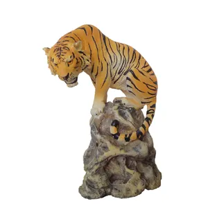 Resin Decoration Tiger Shape Resin Figure Art Decor For Window Display Props