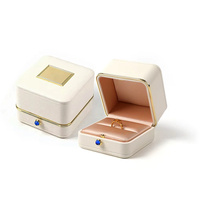 Boîte à bijoux carrée grand format avec bordure dorée, en cuir PU personnalisé et intérieur en soie, avec LOGO – Fournisseur d'usine