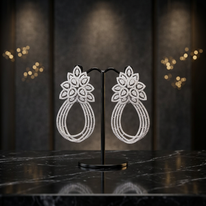Elegantes Pendientes Florales con Diamantes de Laboratorio CVD, Pendientes de Diamantes de Plata de Ley 925 - Product Image 4