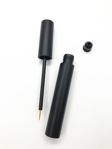 Tubo vacío redondo de PET negro de 4 ml, de 13-15.9 mm de diámetro, para botella de pestañas, pegamento líquido de gran expansión, brillo labial - Product Image 1