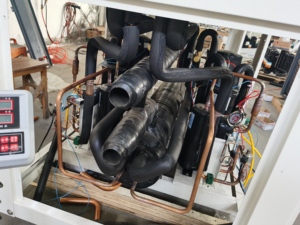 380-420V/3PH/50HZ sistema di riscaldamento aria-acqua costa come funziona potenza massima in ingresso 3.92kw - Product Image 3