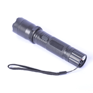 مصباح يدوي متعدد الوظائف متقدم الأكثر مبيعًا للدفاع عن النفس والإضاءة - Product Image 1