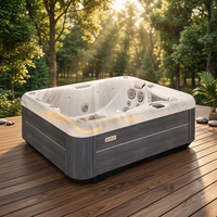 Spa carré à remous pour 3 personnes, pour usage extérieur dans les jardins de villas et d'hôtels