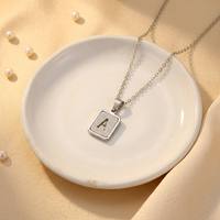 Collier personnalisé avec initiale et nom, plaqué or, bijoux de mode en gros pour femmes et hommes, collier avec plaque nominative
