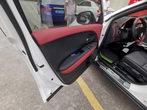 Kit de Reequipamiento <span class=keywords><strong>Interior</strong></span> Deportivo Rojo y Negro en Alcántara, Tapicería de Cuero para el Tablero y Paneles de las Puertas, Mejora del <span class=keywords><strong>Interior</strong></span> del Automóvil - Product Image 6