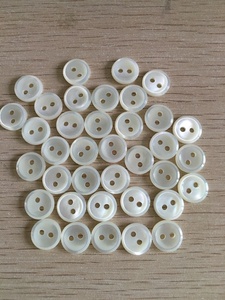 White Trochus <strong>Shell</strong> <strong>Button</strong> for Clothing - Product Image 3