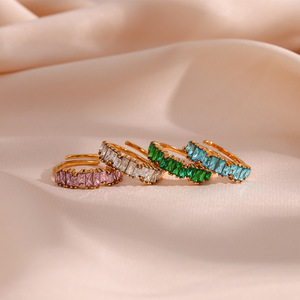 Anillos Ajustables de Acero Inoxidable Chapados en Oro de 18K de Alta Calidad con Circonita Cúbica, Corte Princesa, para Regalo de Boda, Compromiso, Fiesta o Aniversario - Product Image 1