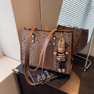 Bolso de mano con estampado beige y marrón, diseño exquisito, bolso de moda para mujer - Product Image 4