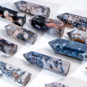 Torres y Puntas de Ágata Flor Negra Talladas a Mano, Piedras Curativas Naturales Ecológicas para Decoración del Hogar Feng Shui, Venta al por Mayor - Product Image 3