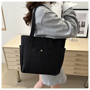 Canvas Bag with <b>Large</b> Capacity for Outdoor Activities High Shoulder Height Lightweight and Versatile Appearance - Product Image 4