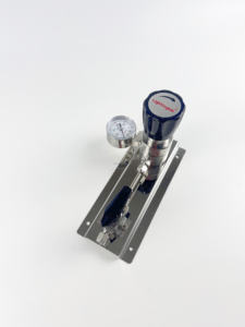 Régulateur <span class=keywords><strong>de</strong></span> <span class=keywords><strong>pression</strong></span> <span class=keywords><strong>de</strong></span> gaz Lightinglok haute température en acier inoxydable 316 et vanne <span class=keywords><strong>de</strong></span> réduction avec instrument <span class=keywords><strong>de</strong></span> mesure <span class=keywords><strong>de</strong></span> <span class=keywords><strong>pression</strong></span> - Product Image 3