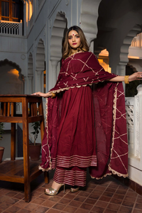 Ensemble Anarkali en coton maron Gotta Jaal de qualité assurée avec travail de dentelle Jaal et dupatta en coton, style indien - Product Image 4