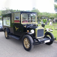 Cercueils funéraires antiques, carrosse funéraire d'occasion, chariot funéraire neuf, carrosse funéraire électrique, remorque pour cercueil