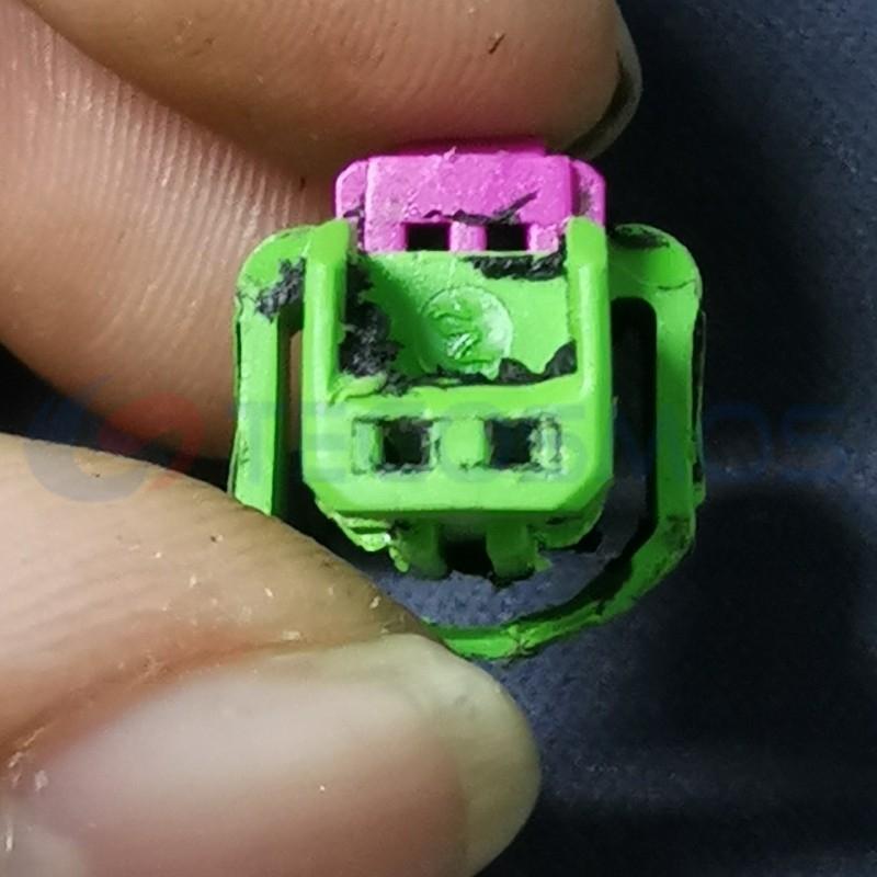 Car Connector For East Fengjing Yi For sensor for passenger For seat of is 2 pins CT2-0152M