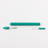 Stylo publicitaire promotionnel personnalisé à faible MOQ, cadeau d'exposition avec logo gravé, stylo neutre en plastique de couleur unie à bouton-poussoir
