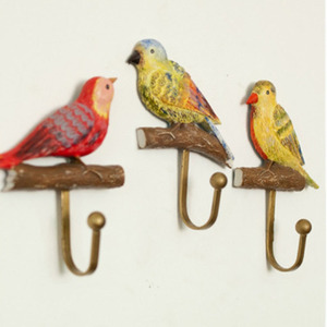 Uccello sul ramo di albero appendiabiti da parete produttore in resina artigianato uccelli pappagallo ami decorativi uccelli decorazioni per la casa - Product Image 2