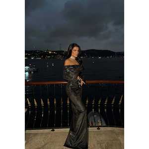 เดรสยาวทรงเอไลน์ปักเลื่อมสีเงิน คอวี แต่งขนนกถักโครเชต์ เอวทรงเอ็มไพร์ สไตล์งานเลี้ยงอย่างเป็นทางการ แขนสามส่วน ไซส์ XL - Product Image 2