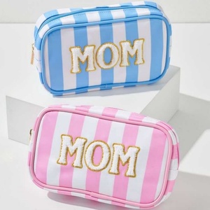 Borsa <span class=keywords><strong>per</strong></span> la mamma con lettera di Oxford Borsa cosmetica con etichetta ricamata in Nylon graziose borse <span class=keywords><strong>per</strong></span> il trucco di moda <span class=keywords><strong>per</strong></span> la mamma e le donne - Product Image 1