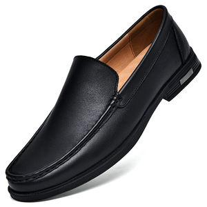 Bequeme Wanderschuhe für Herren aus echtem Leder, One Foot Loafers, neuer trend iger Designer, Mo Hot Selling Fahr schuhe - Product Image 2