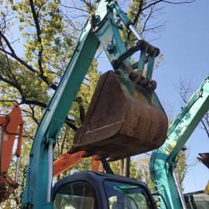 Excavateurs d'occasion Kobelcoo SK70SR sk115 sk125 sk135sr sk35 Mini excavatrices d'occasion sur chenilles de marque japonaise de 7 tonnes - Product Image 4