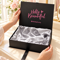 Boîtes d'emballage rigides en carton recyclable sur mesure avec fermeture magnétique pour les commandes de cadeaux en ligne