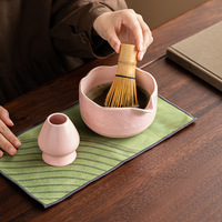 Ensemble de thé matcha en céramique 4 pièces, comprenant un support pour livre, un fouet, une cuillère, un bol, des accessoires pour le thé matcha