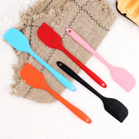 Spatule carrée en silicone résistante à la chaleur de qualité alimentaire personnalisée de marque privée outil de cuisine pour grattoir de cuisson et de pâtisserie