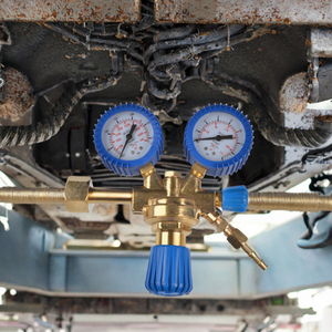 Hochwertiger HX-Marken-Sauerstoffdruckregler aus Messing mit Manometer DN40, 2% Genauigkeit - Product Image 3