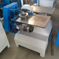 Machine à fabriquer des tiges rondes en bois courbées et droites