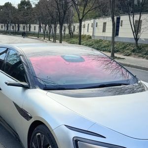 ฟิล์มติดกระจกรถยนต์ PET สีแดงเปลี่ยนสีได้ ทนทาน ป้องกันรอยขีดข่วน ป้องกันรังสียูวี - Product Image 3