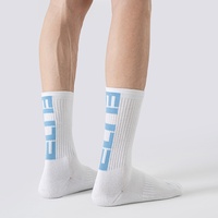 Chaussettes de basketball pour jeunes hommes, en gros, printemps, en coton/spandex, tube long, performance, respirantes, soutien de la voûte plantaire, pour la course à pied et les sports