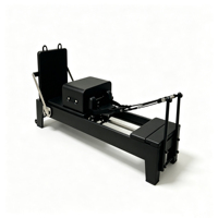 Reformer de Pilates en chêne noir laqué, cadre en bois massif de 28 mm, 6 ressorts, poulie silencieuse, machine de fitness commerciale réglable pour le corps