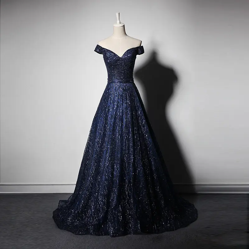 Encuentre el mejor fabricante de trajes de gala para mujeres y trajes de  gala para mujeres para el mercado de hablantes de spanish en alibaba.com